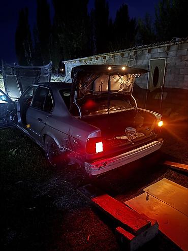 BMW: BMW 5 series: 1988 г., 2.5 л, Механика, Бензин, Седан — 3