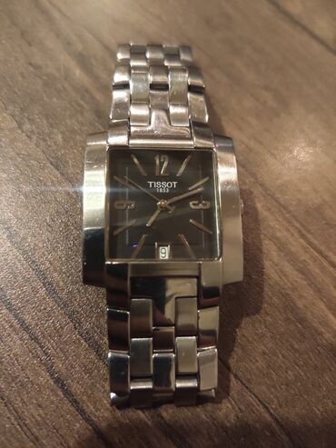 saat işlənmiş: İşlənmiş, Qol saatı, Tissot