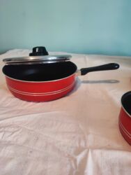 Tava-qazan dəstləri: Rəng - Qırmızı, Antipriqar, Fransa — 2