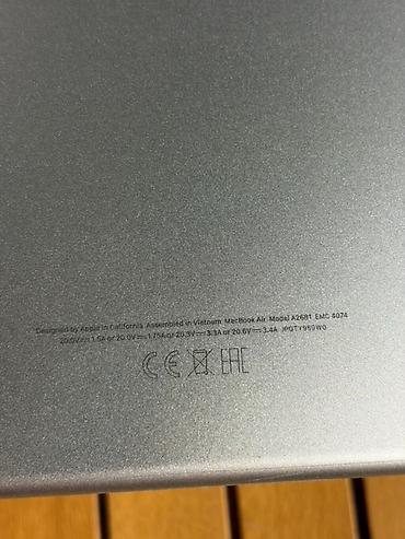 macbook pro 1278: М2 AIR Память 256гб Пользовались в кофейне, включали только музыку и — 4