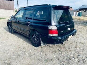 жип: Subaru Forester: 1996 г., 2 л, Автомат, Бензин