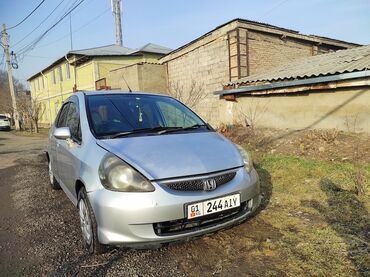 Honda: Honda Fit: 2002 г., 1.3 л, Вариатор, Бензин, Хэтчбэк