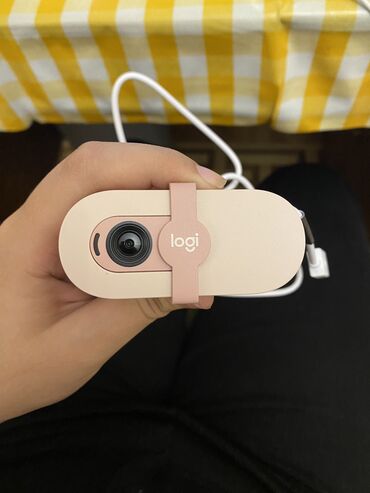 nike çanta: Logitech brio100 webcamera. Yeni . 70 azn