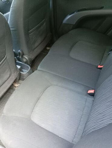 Hyundai: Hyundai i10 – avtomatik ötürücülü, şəhər üçün kompakt hetçbek — 6