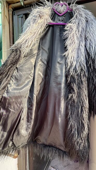 Paltolar: Qara boz tuklu mont. Geyinilmeyib, dubaydan alinma maldir, cox -da lalafo.az — 5 Paltolar: Qara boz tuklu mont. Geyinilmeyib, dubaydan alinma maldir, cox — 5