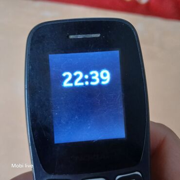 телефон 9с: Nokia 105 4G, Б/у, < 2 ГБ, цвет - Черный, 1 SIM