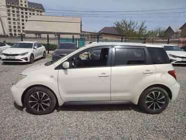 тайота граун: Toyota ist: 2003 г., 1.3 л, Автомат, Бензин