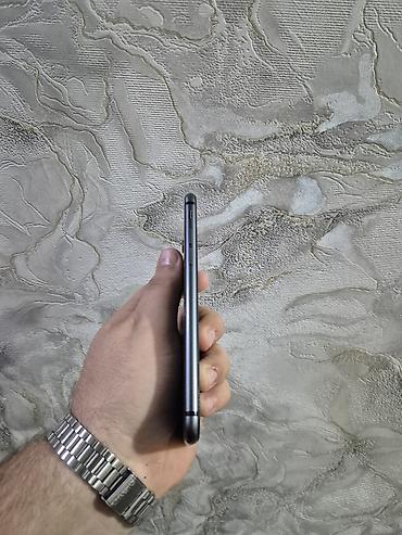 kontakt home ipad: IPhone 8, 256 GB, Qara, Zəmanət, Simsiz şarj — 6