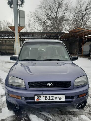 луаз авто: Toyota RAV4: 1995 г., 2 л, Автомат, Бензин, Хэтчбэк