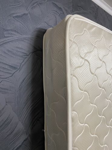 сдать старый матрас и купить новый: Размер 2 на 1.40 высота 21см пользовались 5 месяцев отдам за 3500сом