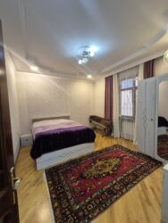 Həyət evləri və villaların satışı: Əhmədli 5 otaqlı, 300 kv. m, Kredit yoxdur, Yeni təmirli — 20