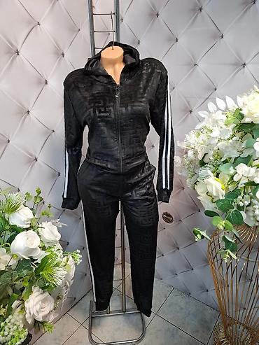 Kompleti: ❤️❤️ veliki izbor plisanih kompleta 2400 vel M/L i XL/XXL❤️❤️ — 2