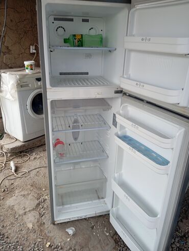 холодильник сатып алуу: Муздаткыч LG, Колдонулган, Эки камералуу