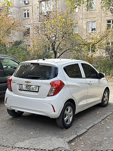 byd 5: Chevrolet Spark: 2018 г., 1 л, Автомат, Бензин, Хэтчбэк — 4