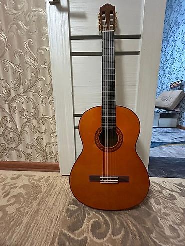 Гитары: Yamaha (Ямаха)c40 и c70 оригинал классика с широким грифом нейлоновыми — 4