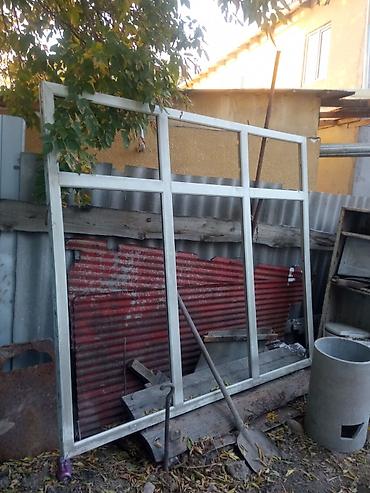 сейфы бу: Строительно-бытовой инвентарь и материалы (разные позиции) - Окна — 9