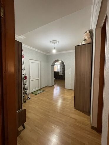 Uzunmüddətli kirayə mənzillər: Geniş və işıqlı mənzil – komfortlu yaşayış üçün tam mebellə - Böyük — 5