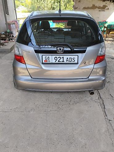 Транспорт: Honda Fit: 2010 г., Автомат, Бензин, Хэтчбэк — 4