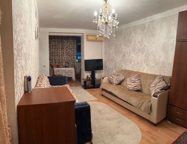 Uzunmüddətli kirayə mənzillər: Yasamal rayonund ev kiraye verilir 1. Otaq. 5/1. Təmirli. Ayilə. Ana — 7