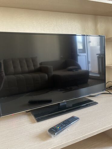 телевизор со встроенным dvd: Продаю тв Skyworth. Smart TV 40 дюймов, модель 40E510, Smart TV LED