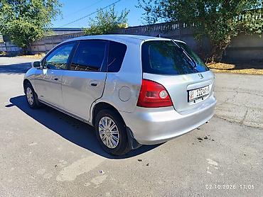 Honda: Honda Civic: 2001 г., 1.5 л, Автомат, Бензин, Хэтчбэк — 3