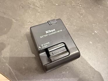 Фотоаппараты: Зеркальная камера Nikon D7100 + универсальный зум-объектив AF‑S DX — 16