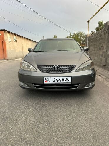 срочно продается машина: Toyota Camry: 2004 г., 3 л, Автомат, Бензин, Седан