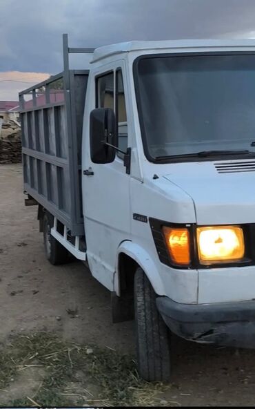 Легкий грузовой транспорт: Легкий грузовик, Mercedes-Benz, Стандарт, 3 т, Б/у
