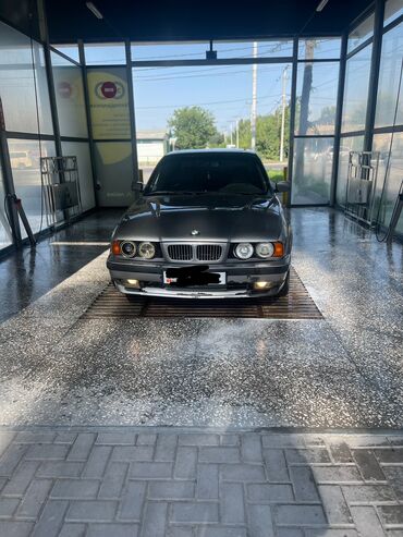 задние фонари на мерседес: BMW 5 series: 1993 г., 2.8 л, Механика, Бензин, Седан
