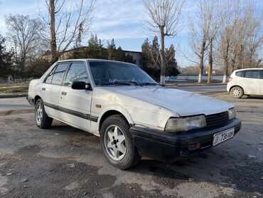 Mazda: Mazda 626: 1986 г., 2 л, Механика, Бензин, Седан