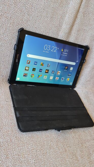 Aksesoari za TV i video: Tablet kao nov veliki 10 inca sa maskom na lalafo.rs — 4 Aksesoari za TV i video: Tablet kao nov veliki 10 inca sa maskom — 4