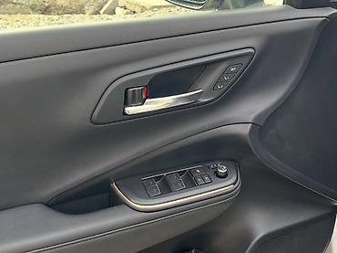 Toyota: Toyota Crown: 2023 г., 2.5 л, Гибрид, Кроссовер — 9