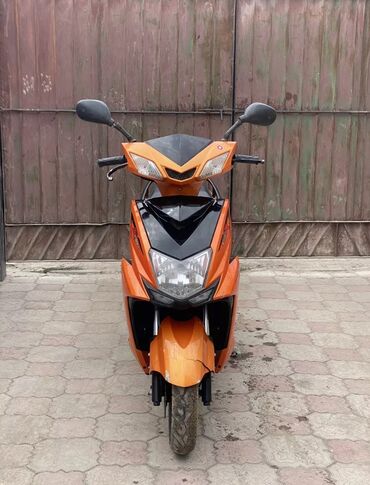 продажа мотоциклов в бишкек: Продам скутер: