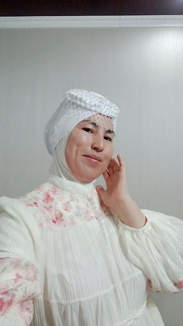 женское платье футляр: Женское нарядное платье с высоким горлом и длинным рукавом - Цвет — 1