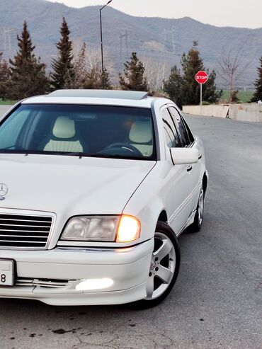 Mercedes-Benz: Mercedes-Benz C‑Class (W202) sedan - Rəng: ağ, 4 qapı - Kuzov — 9