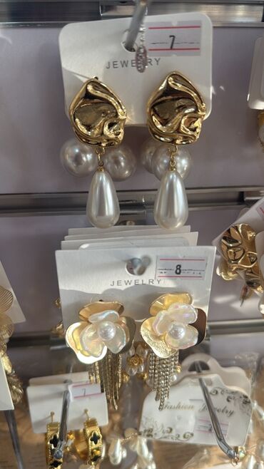 Bijuteriya dəstləri: Qadın bəzək aksesuarları – geniş seçim Məhsullar: - Qızılı tonlarda — 4