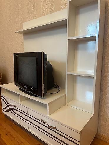 perla tv stend: Televizor problemsizdi 50Azn 2 ədət var
tv stent 80Azn — 2