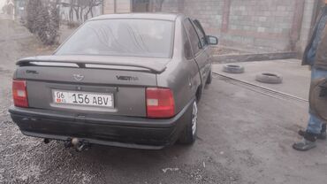 Opel: Opel Vectra: 1992 г., 1.8 л, Механика, Бензин, Седан