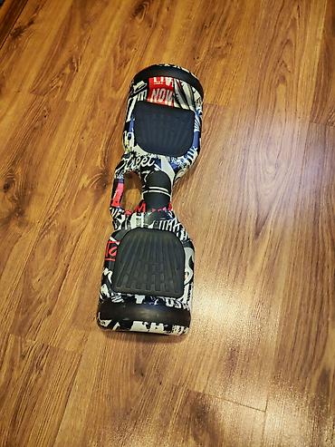 gira: Özünü balanslaşdıran smart skuter (hoverboard) satılır. Korpus — 2