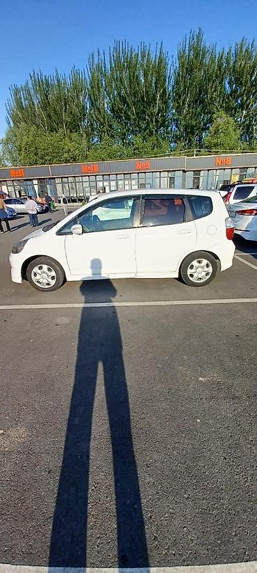 Honda: Honda Fit: 2004 г., 1.5 л, Вариатор, Бензин, Хэтчбэк at lalafo.kg — 4 Honda: Honda Fit: 2004 г., 1.5 л, Вариатор, Бензин, Хэтчбэк — 4