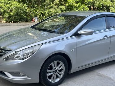 матиз 3 2010: Hyundai Sonata: 2010 г., 2 л, Газ, Седан