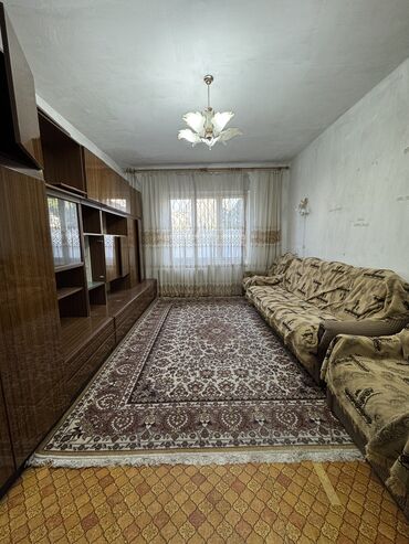 аренда помощения: 1 бөлмө, 35 кв. м, 105-серия, 1 кабат, Эски ремонт