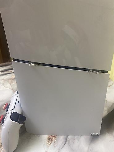 PS4 (Sony PlayStation 4): Playstation 5 yalniz Xbox series X ile Barter icinde 36 oyun var pullu — 3