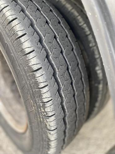 ford yuk: Yükdaşıma üçün qapalı furqonlu kiçik tonnajlı yük avtomobili. - Ağ — 6