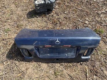 Другие детали кузова: Продается Мерседес е 210 и его запчасти тоже есть один мерс 90 % почти — 1