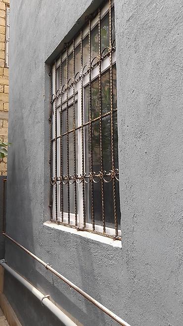 2 mərtəbəli evlər: Öz şəxsi ev8mdi iki sotda iki mərtəbəli altı otaqlı evdi, həyətin üstü — 5