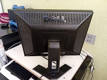 iphone 16 dubai: Dell 19" LCD monitor - Model: Dell (19 düymlük ekran, kvadrat nisbət — 3