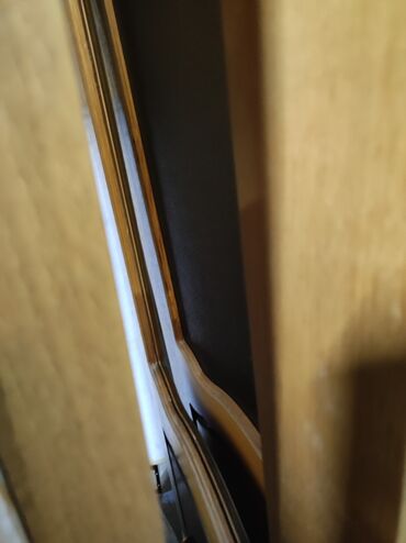 реставрация межкомнатных дверей из шпона: Продаю межкомнатную дверь . Ширина 80 см высота 2 метра, в двери нет