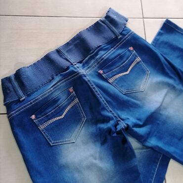 Farmerke: Prelepe farmerice
Kao nove
Vel 31
Povoljno — 3