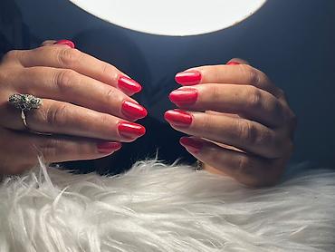 süni qazon qiyməti: Oz dirnagina gel 10azn 
Tipsi 13azn 
Model kimi :8azn — 3